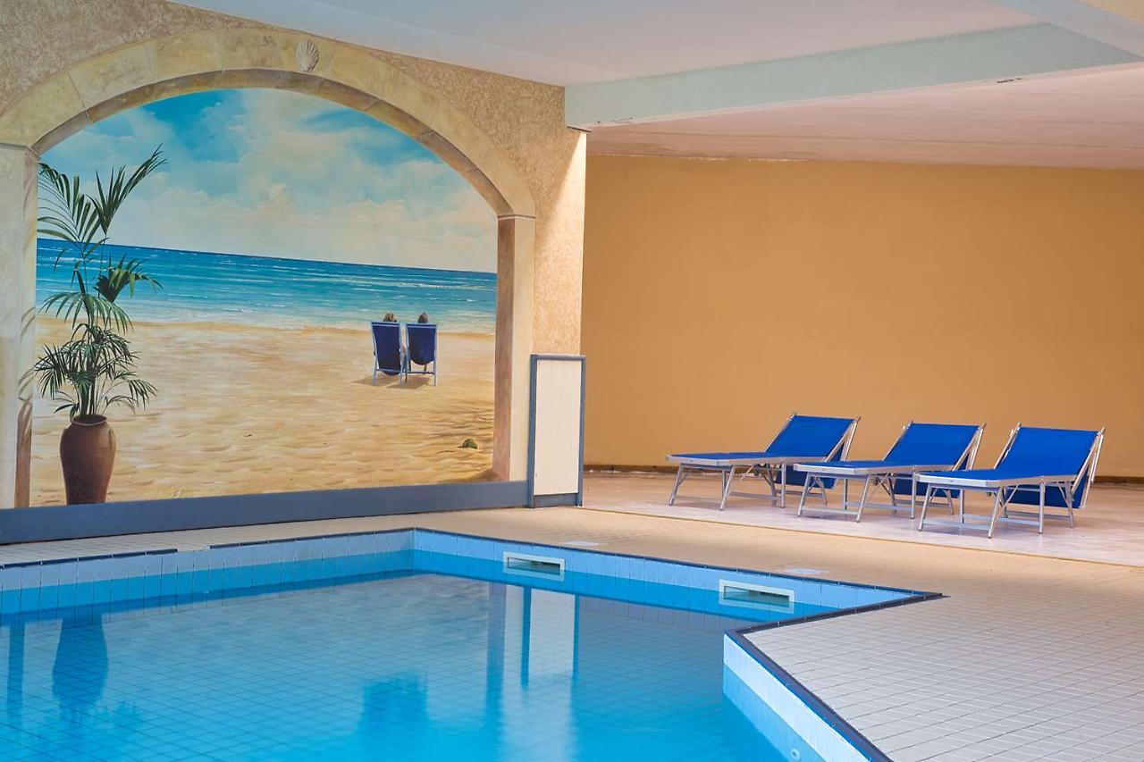 Les Hameaux De Lozere Sure Hotel Collection By Best Western Fournels Exterior foto